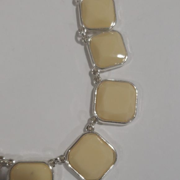 Silver-Tone & Beige Geometric Stone Necklace – Women’s Statement Fashion Jewelry - Picture 7 of 8